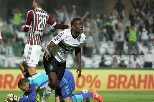 Fluminense e Coritiba encerram a 12ª rodada do brasileirão