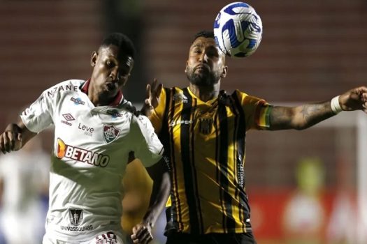 Fluminense é derrotado pelo Strongest em La Paz e perde 100% na