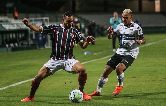 Fluminense enfrenta Coritiba em seu primeiro jogo após saída de Abel