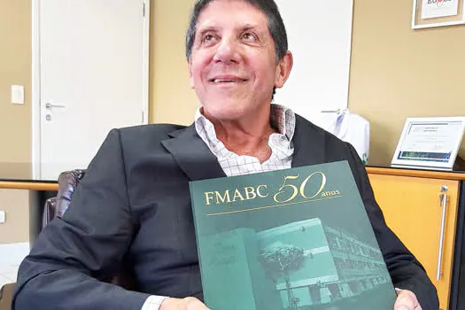 FMABC lança livro de memórias e inicia festejos pelo Jubileu de Ouro