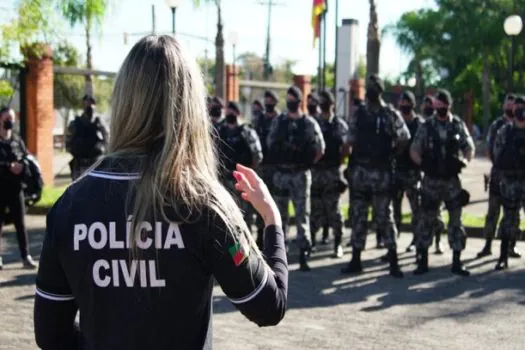 Força-tarefa com mil policiais e promotores procura 228 do PCC e do tráfico