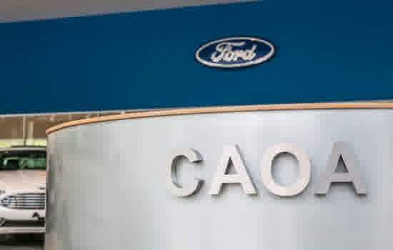 ‘É remota a chance de comprar fábrica da Ford’