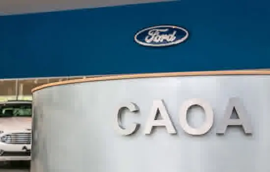 ‘É remota a chance de comprar fábrica da Ford’