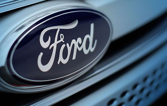 Ford suspende demissões e mantém negociação com trabalhadores