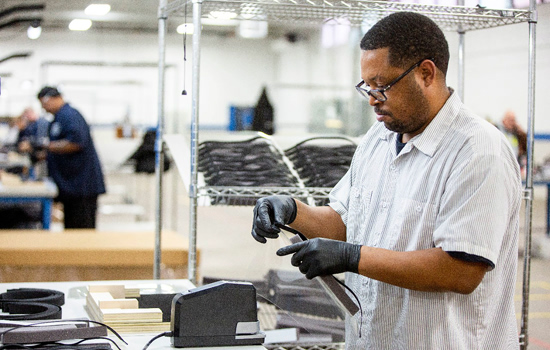 Covid-19: Ford vai produzir em suas fábricas máscaras de proteção facial