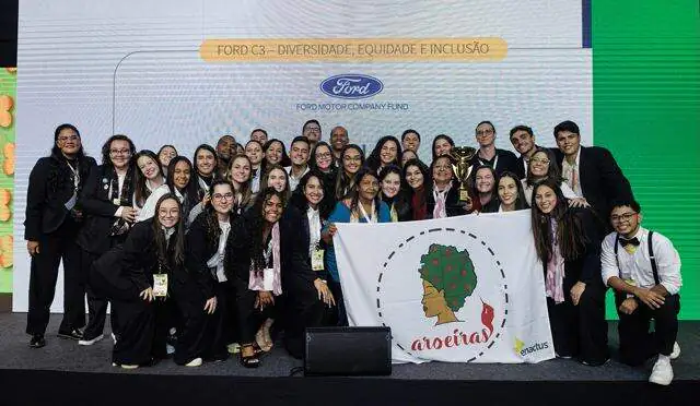 Ford divulga os oito times de universitários vencedores do Ford C3