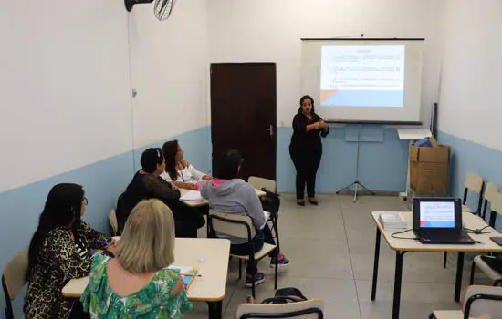 Professores de Ribeirão Pires participam de formação continuada