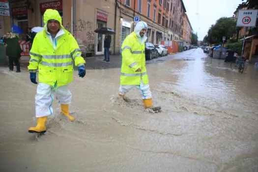 Fórmula 1 cancela GP de Emilia-Romagna após forte chuva e evacuação de paddock