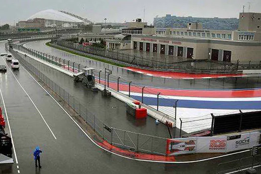 Terceiro treino livre para o GP da Rússia é cancelado por causa da chuva em Sochi