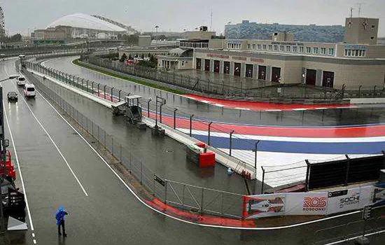 Terceiro treino livre para o GP da Rússia é cancelado por causa da chuva em Sochi