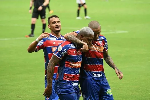 Fortaleza vence Coritiba de virada e deixa a zona de rebaixamento