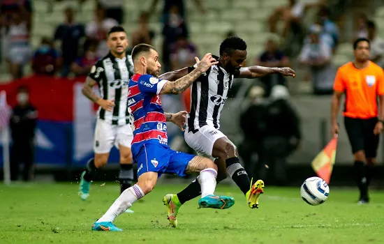 Fortaleza e Ceará fazem clássico dos desesperados em jogo atrasado do Brasileirão