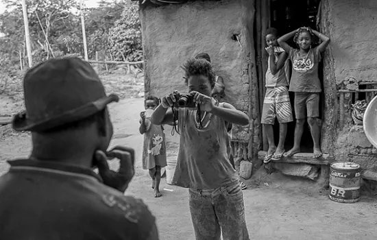 Universo da fotografia também se torna opção para a população periférica