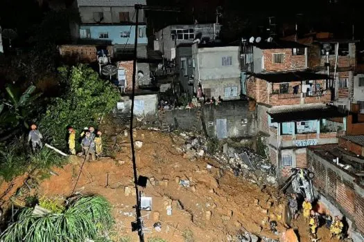 Mais de mil pessoas estão desalojadas em Franco da Rocha após chuvas