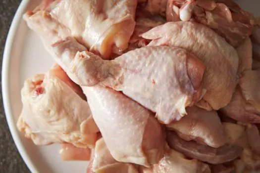 Brasil poderá vender carne de frango para a Polinésia Francesa