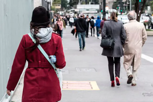 Nova frente fria se forma e avança sobre o Sudeste