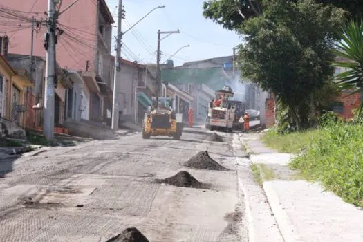 Programa de recapeamento da Prefeitura de Mauá inicia nova etapa no Jardim Zaíra