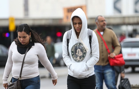 Previsão do tempo: Manhã de sábado (21) com céu nublado