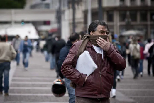 Previsão do Tempo: Chuviscos e tempo fechado na capital paulista