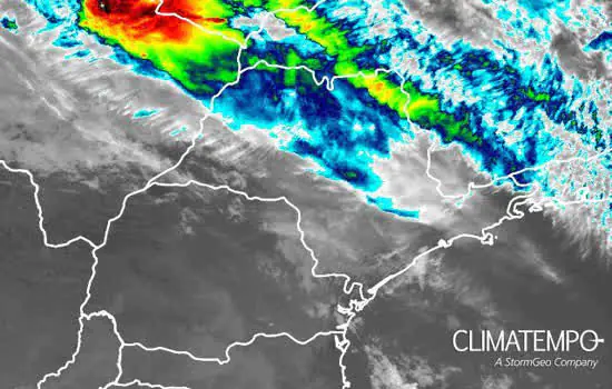 Semana começa com frio em SP