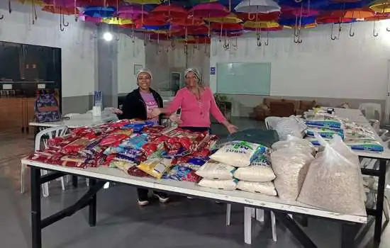 Ribeirão Pires entrega 300 kg de alimentos para Igreja Manancial da Vida