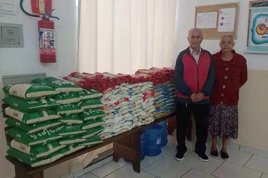 FSS de Ribeirão Pires entrega 350 kg de alimentos para Igreja Pentecostal Deus é Amor