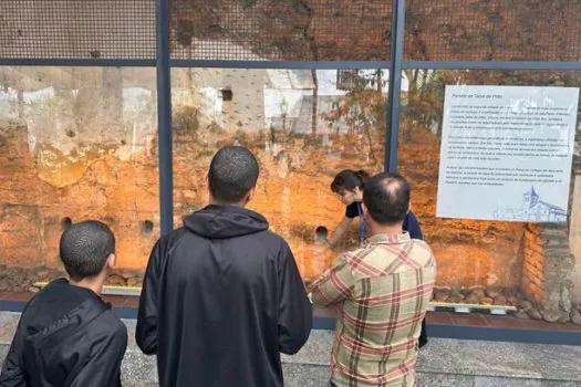 Jovens da Fundação CASA São Bernardo I visitam o Pateo do Collegio