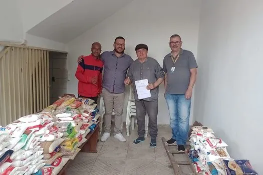 Fundo Social entrega 350 kg de alimentos para Igreja Assembleia de Deus Paulistana