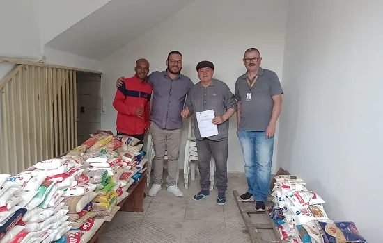 Fundo Social entrega 350 kg de alimentos para Igreja Assembleia de Deus Paulistana