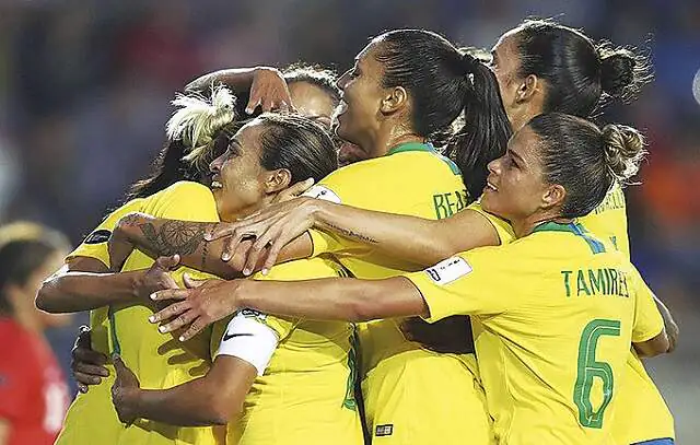 Futebol feminino provoca interesse em 63% dos brasileiros