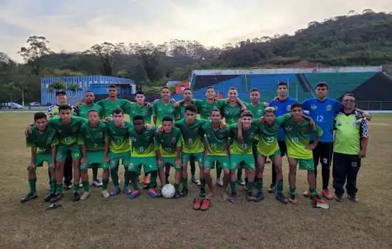 Equipe de futebol de Ribeirão Pires inicia participação nos Jogos Regionais 2022