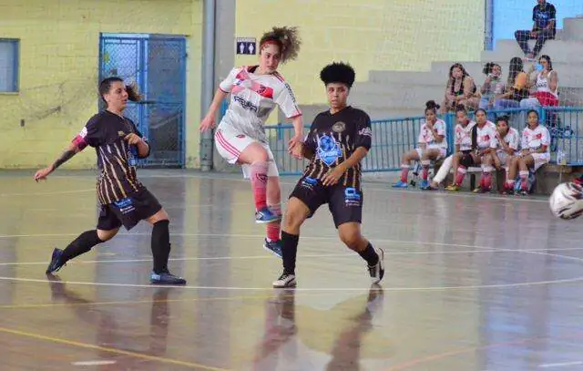 Muitos gols e emoção marcam a final do Copa Diadema de Futsal