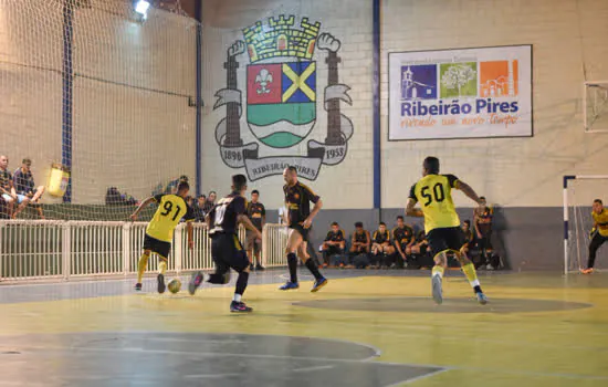 Campeonato Municipal de Futsal chega à fase eliminatória da competição