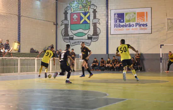 Campeonato Municipal de Futsal de Ribeirão Pires chega à semifinal