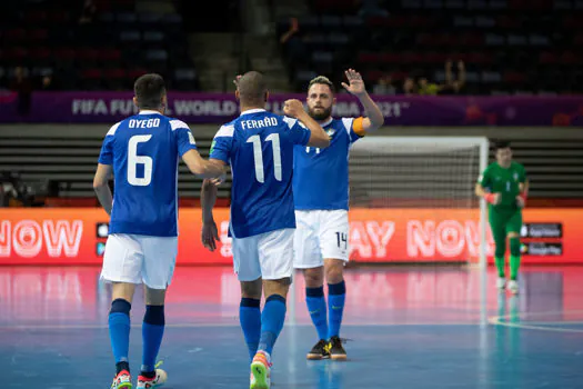 Futsal: Com time experiente, seleção brasileira venceu de 9 a 1 sobre Vietnã_x000D_