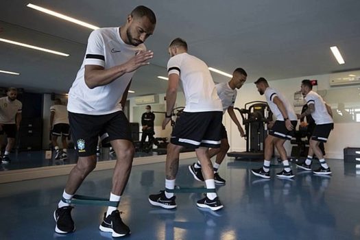 Seleção de futsal inicia treinos no Parque Olímpico como preparação para Mundial