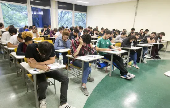 Tema da redação na segunda fase da Fuvest é ‘As diferentes faces do riso’