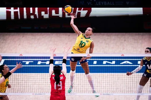 Capitã Gabi comanda seleção feminina no Campeonato Mundial