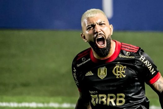 Gabigol lança loja oficial no Mercado Livre, em parceria com a Webfones