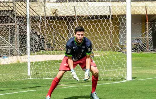 Gabriel exalta primeira participação em partida profissional