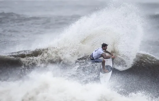 Gabriel Medina rebate Igarashi: ‘Ganhei inúmeras vezes dele e nunca brinquei’