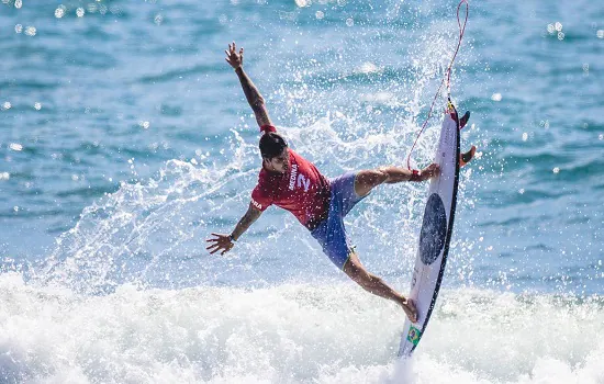 Tóquio: oitavas do surfe começam neste domingo com quatro brasileiros