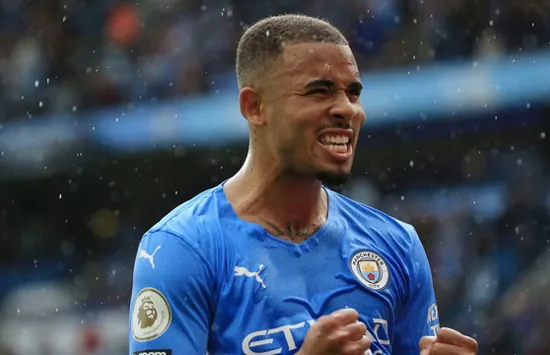 Gabriel Jesus brilha como ‘garçom’ em goleada do Manchester City sobre Norwich