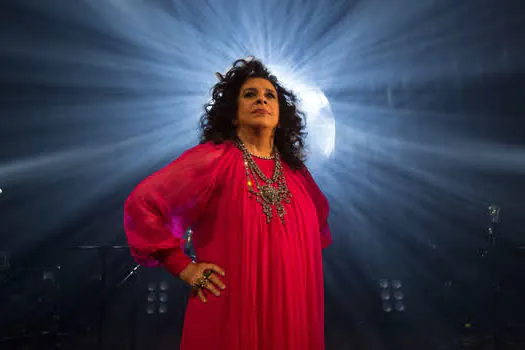 Acredite apresenta show beneficente com a cantora Gal Costa no Teatro Bradesco