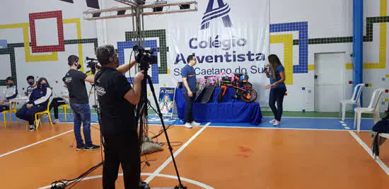 Colégio Adventista promove Game Show com gincanas