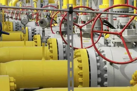 Rússia suspende entregas de gás para empresa de energia holandesa