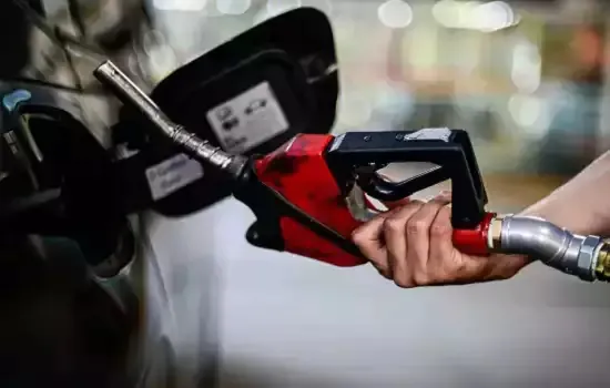 Defasagem da gasolina salta para 13% após 82 dias sem reajuste