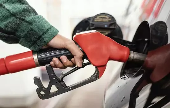 Preço da gasolina cai pela 3ª semana seguida