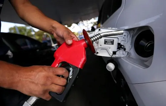 ANP: Gasolina sobe nos postos pela 3ª semana