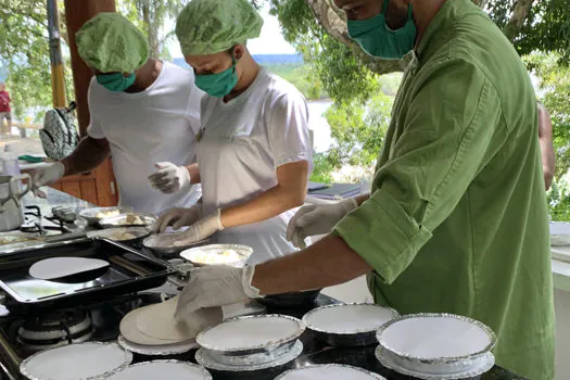 Gastronomia e solidariedade: Instituto Capim Santo se dedica à Gastronomia Social